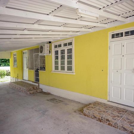 Beach Nest Apt. 2 Bridgetown Buitenkant foto